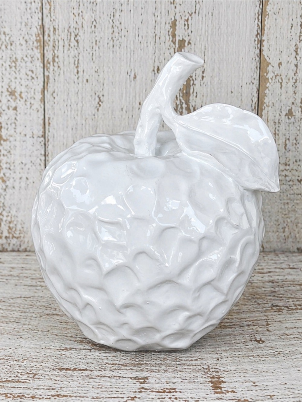 White Apple Stem w/Leaf Ceramic 3D Textured 6” Cottagecore Shabby Chic Farmhouse